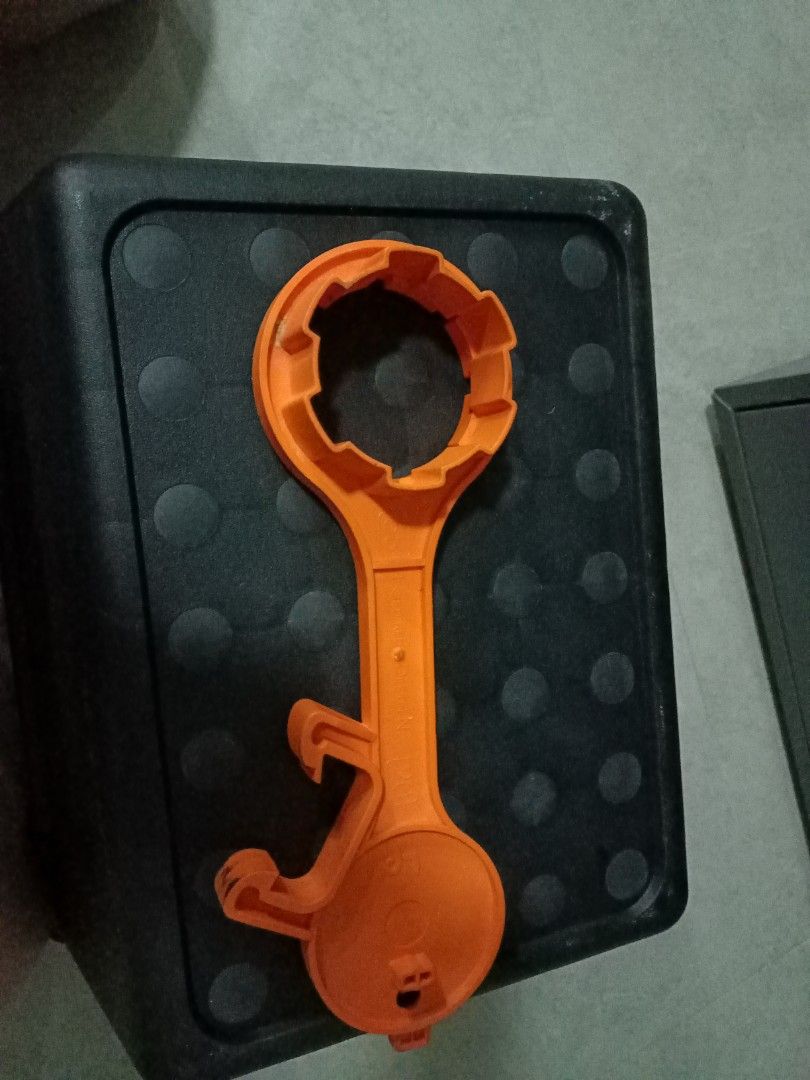 Bunnings drum opener, Furniture & Home Living, Home Improvement