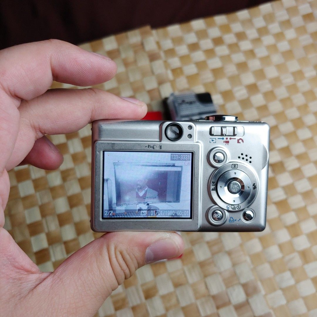 Canon PowerShot SD300 Vintage Digicam Digital, Photography, Cameras on
