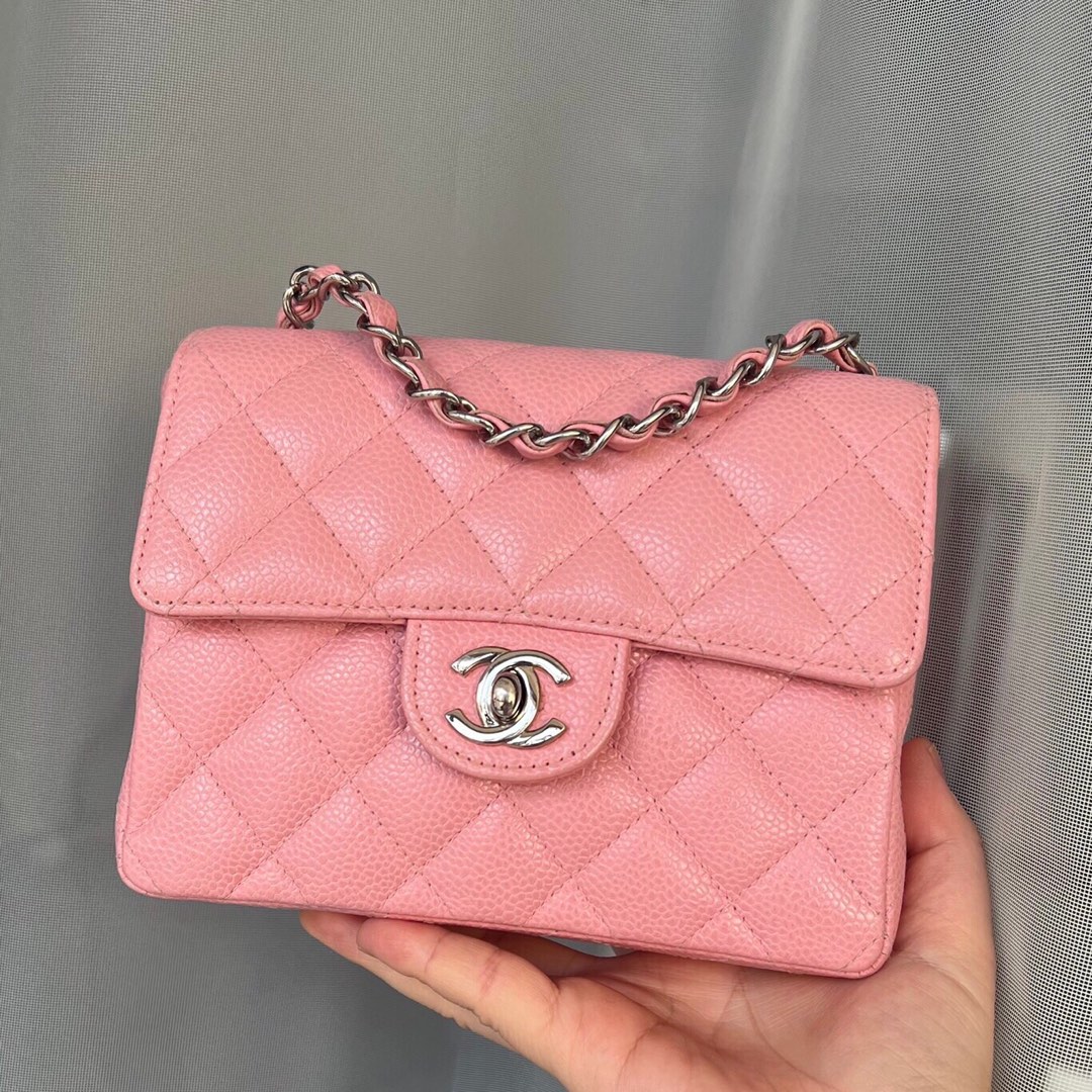 Chanel vintage 粉色荔枝皮mini cf方胖子銀扣鏈條包。有標塵袋 實品顏色再淡點粉嫩些