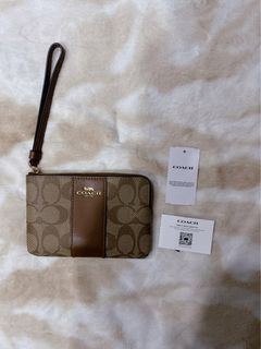 Coach 焦糖色 經典滿版logo 手拿包