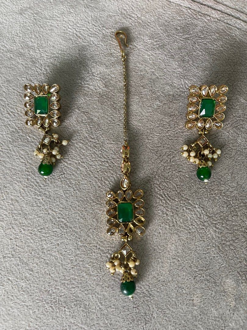 Emerald green deals indian jewellery