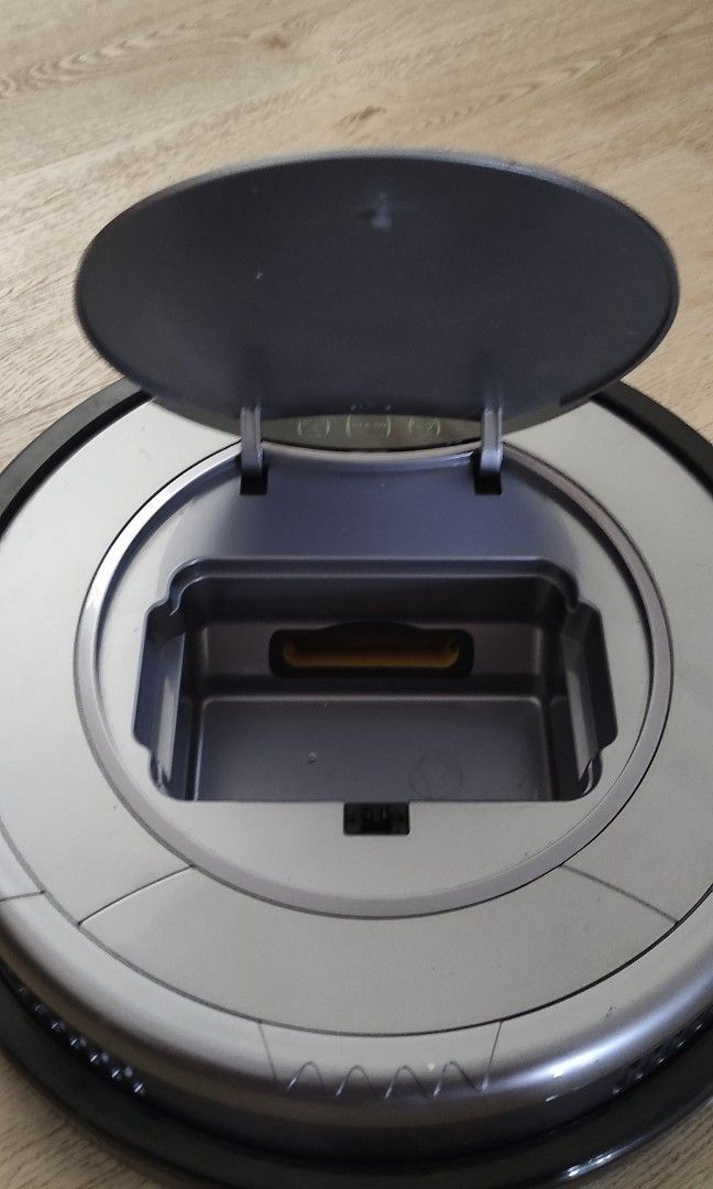 Europace Robotic Vacuum Cleaner 2 in 1 Wet & Dry, TV & Home