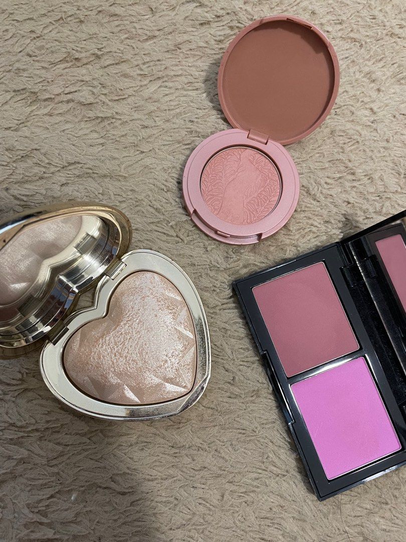 Expired branded blusher highlighter, Beauty & Personal Care, Face