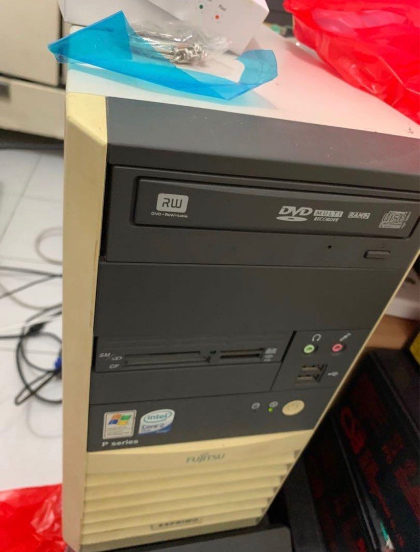 Fujitsu Japan full desktop with monitor keyboard n mouse ( win 10 pro + Msoffice 2021, Computers