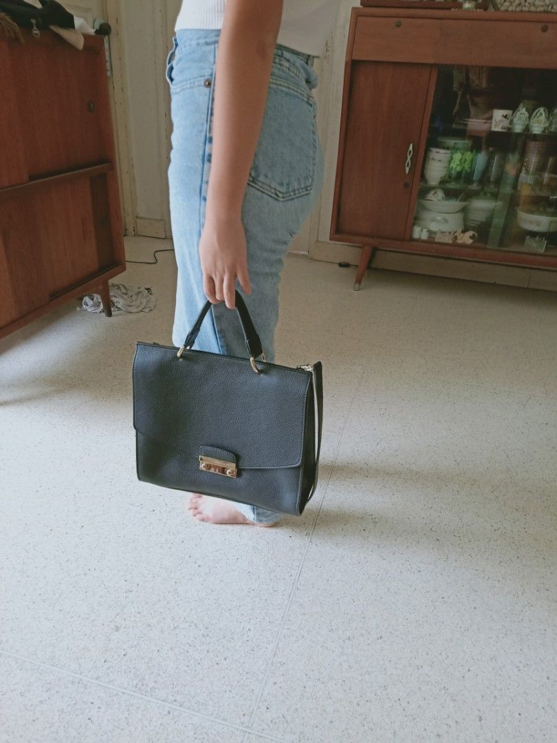 Furla julia medium top new arrivals handle