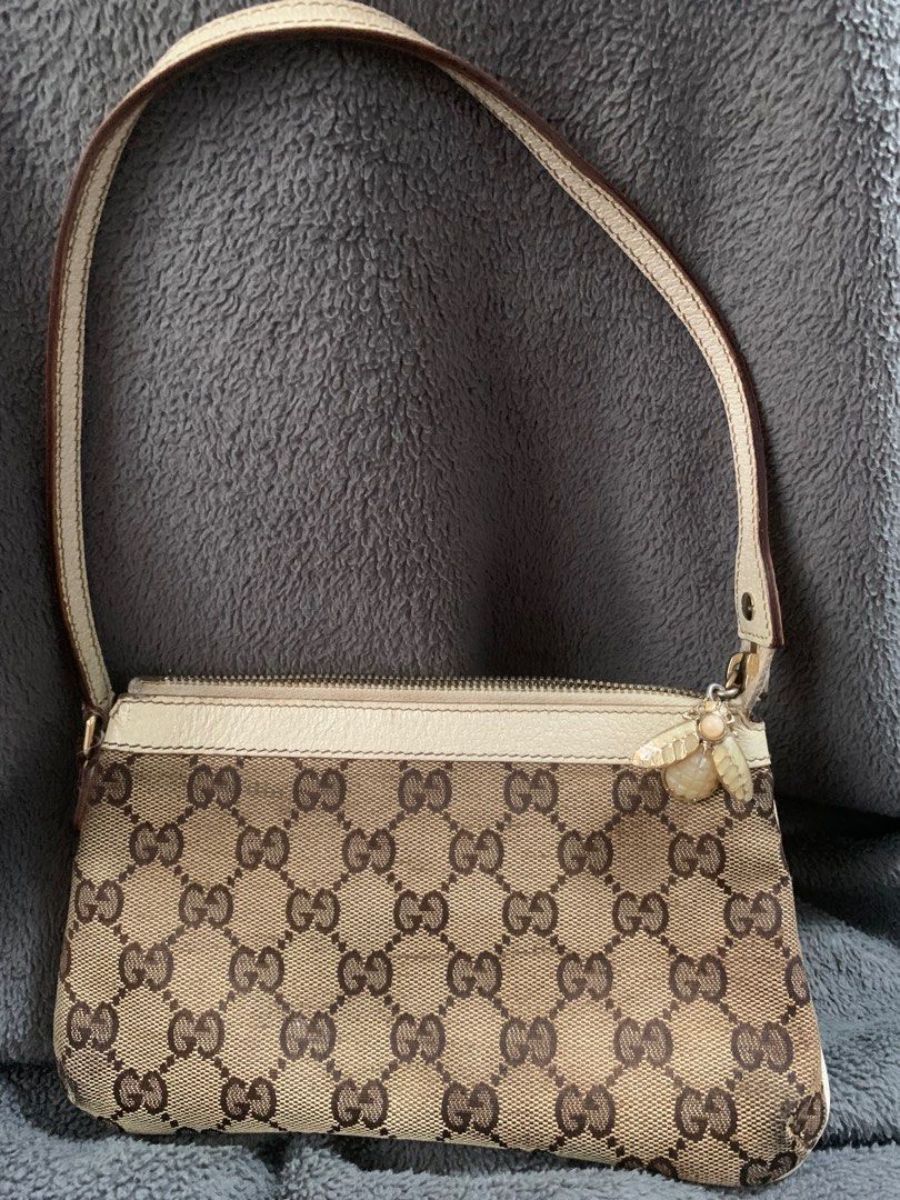 GUCCI Monogram Bumble Bee Charm Pochette, Luxury, Bags & Wallets on  Carousell