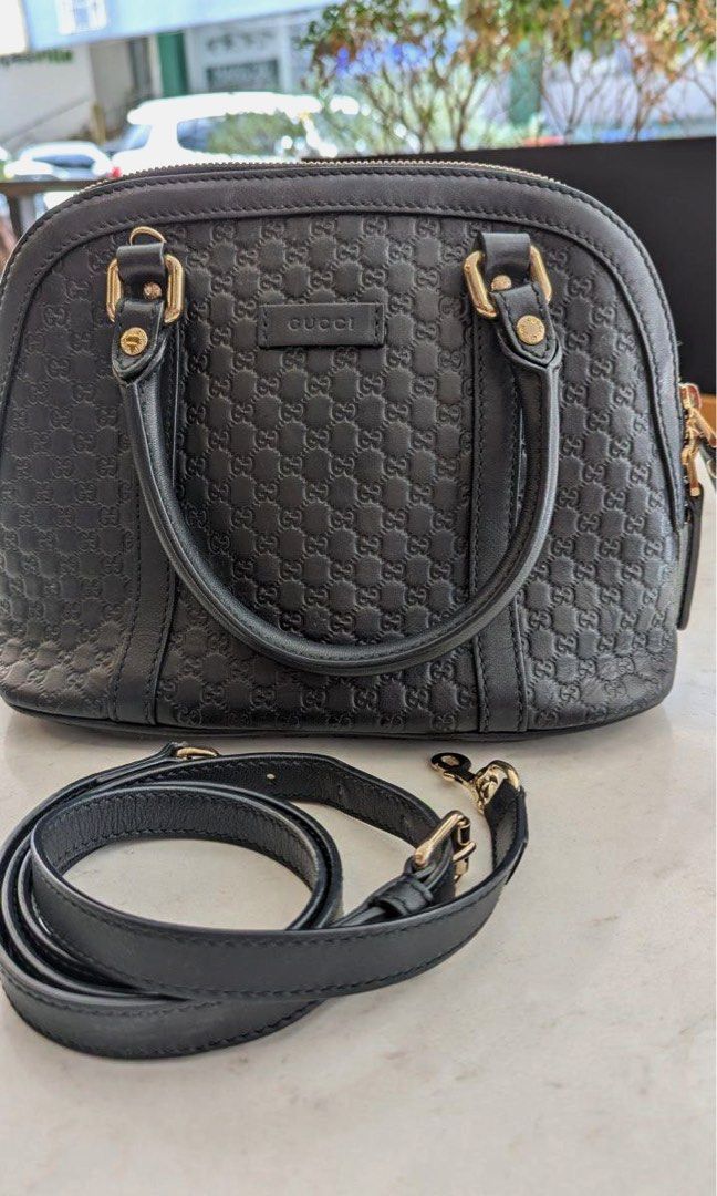 Gucci Small Shell Alma (Category: Luxury Bags & Wallets) located in Manila. Submitted by aeromc (Listing ID 1226943442, Image 2). Description: Authentic Gucci Small Shell Lightly Used Color: Black- Material: cowhide-Dimensions: length: 24 cm, height: 19 cm, width: 12 cm, strap drop: 49 cm, removable and adjustable - internal structure: 1 multifunctional bag.
