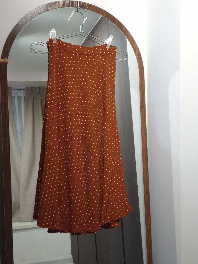 H M midi polka dot skirt Women s Fashion Bottoms Skirts on