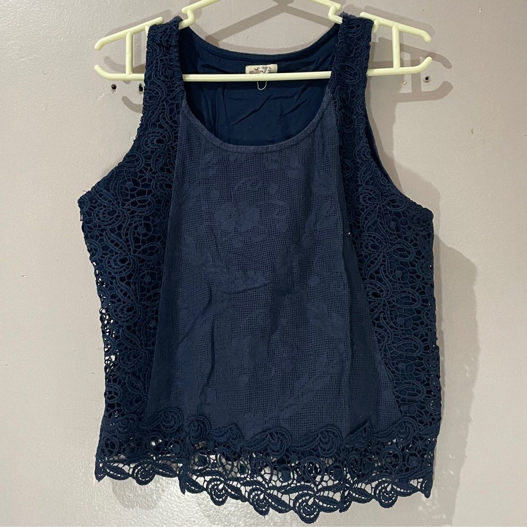 Women's Tops  Hollister Co.