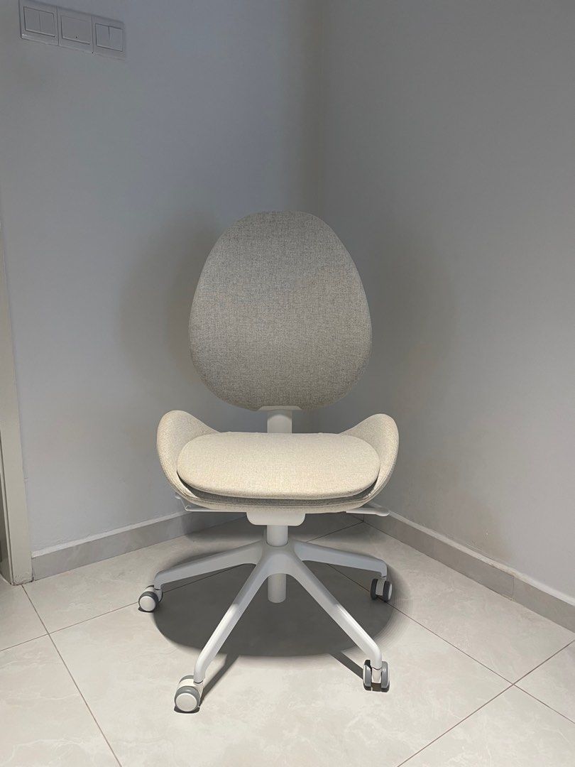 IKEA HATTEFJ LL Swivel Chair Gunnared Beige
