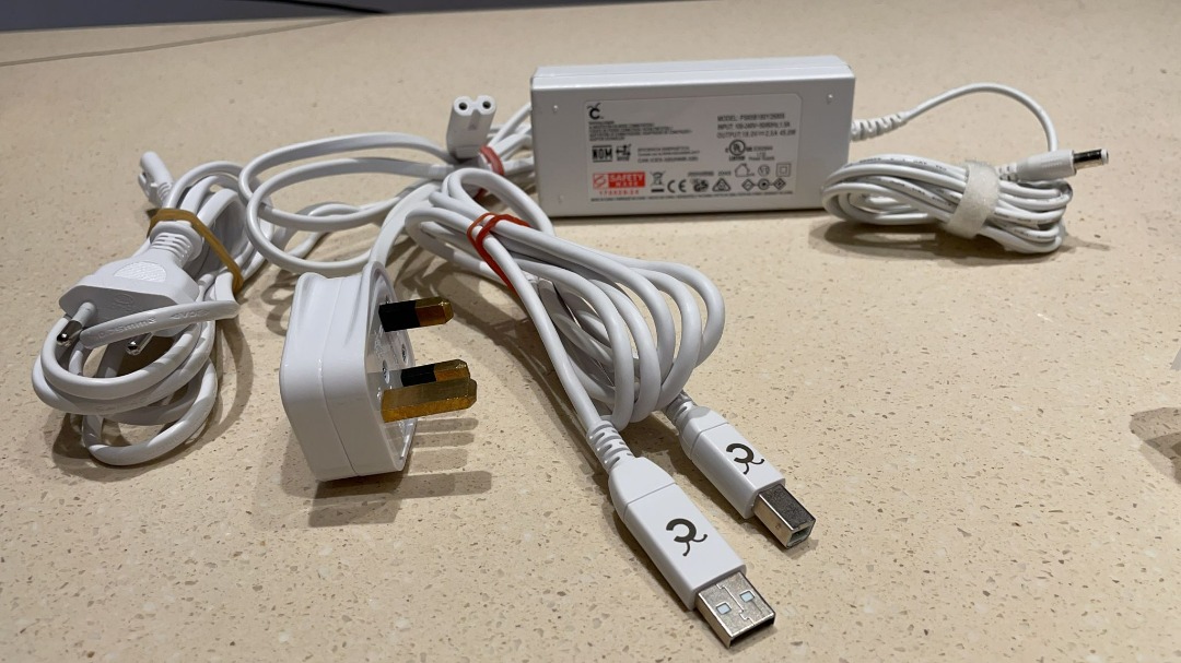 J003) ORIGINAL CRICUT MAKER REPLACEMENT POWER ADAPTER (3 PIN PLUG