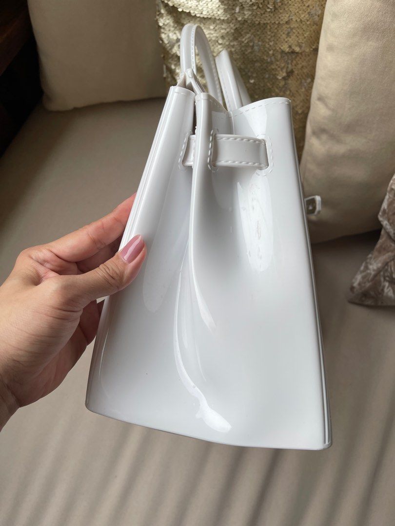 White jelly top bag