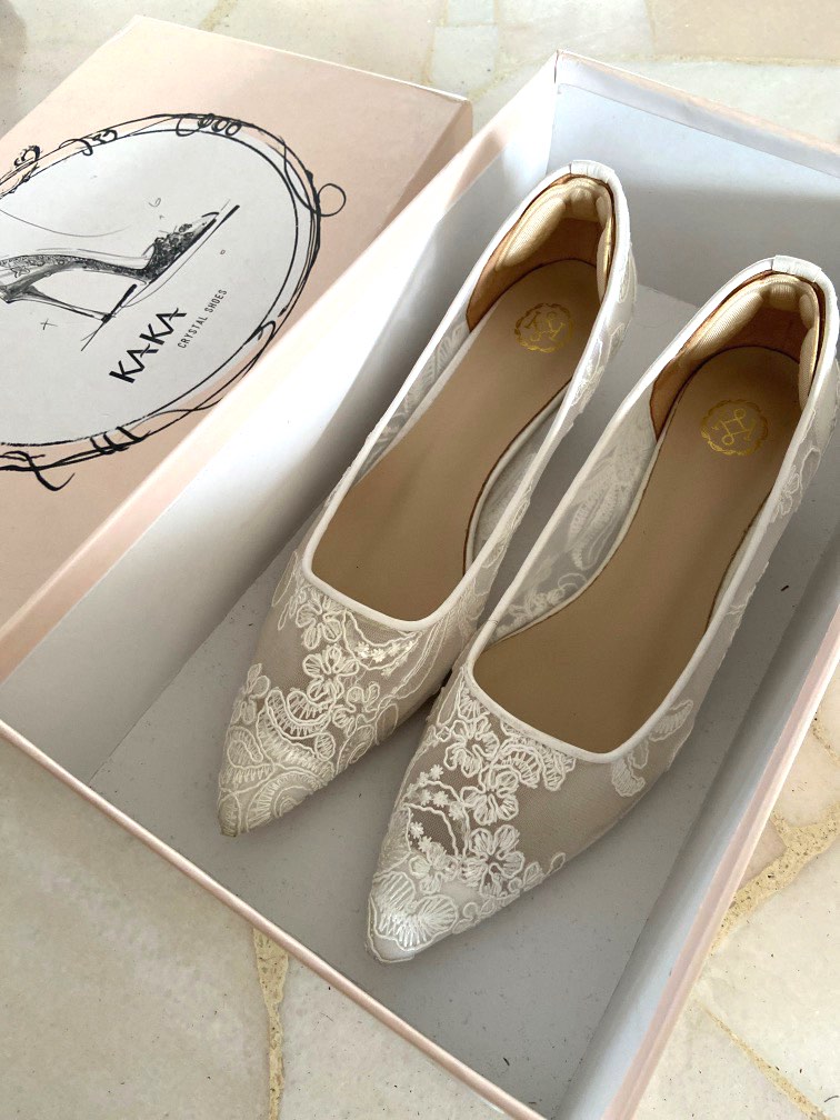 White lace best sale flat shoes wedding