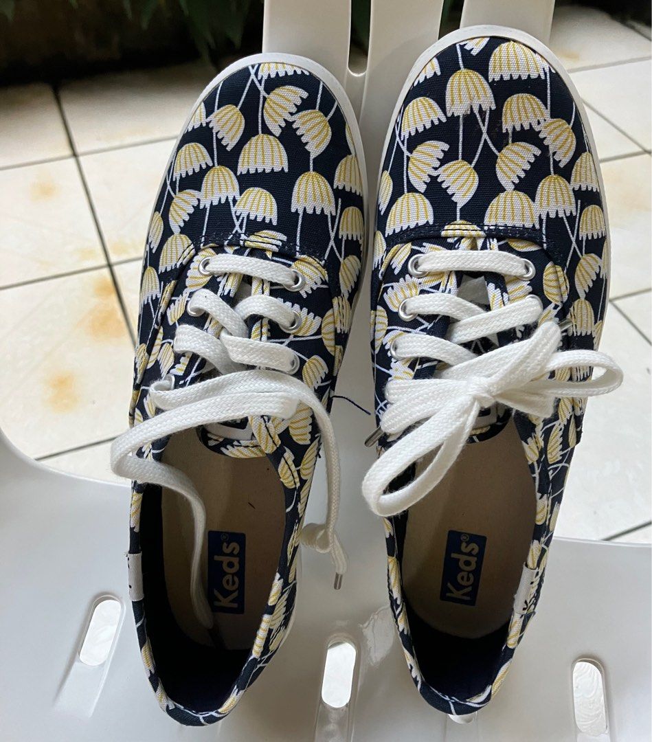 KEDS USA SIZE 5 US WOMEN Women s Fashion Footwear Sneakers on