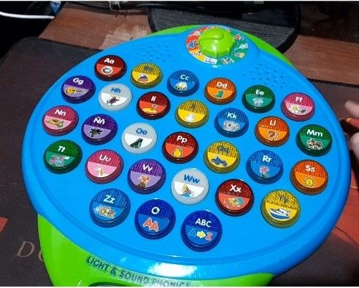Kidz delight light & sounds phonics (Category: Educational & Learning Toys) located in Iligan City. Submitted by shehabdor98515 (Listing ID 1227006739, Image 1). Description: working well no flaws biligual spanish and english.