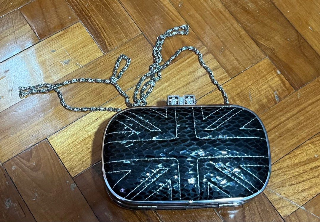 Lipsy clutch store