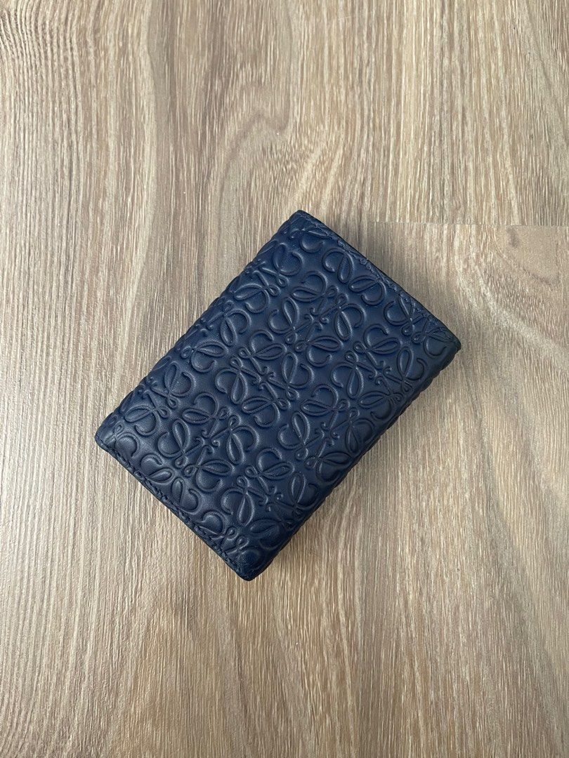 loewe wallet bag