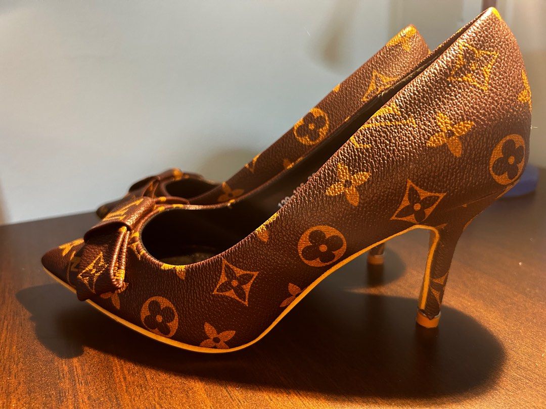 Louis vuitton 2024 high heel shoes