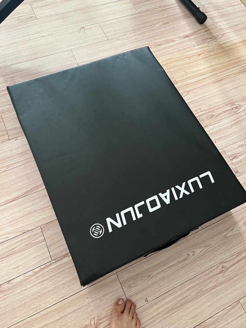 Luxiaojun Crash Pads, Sports Equipment, Exercise & Fitness, Weights