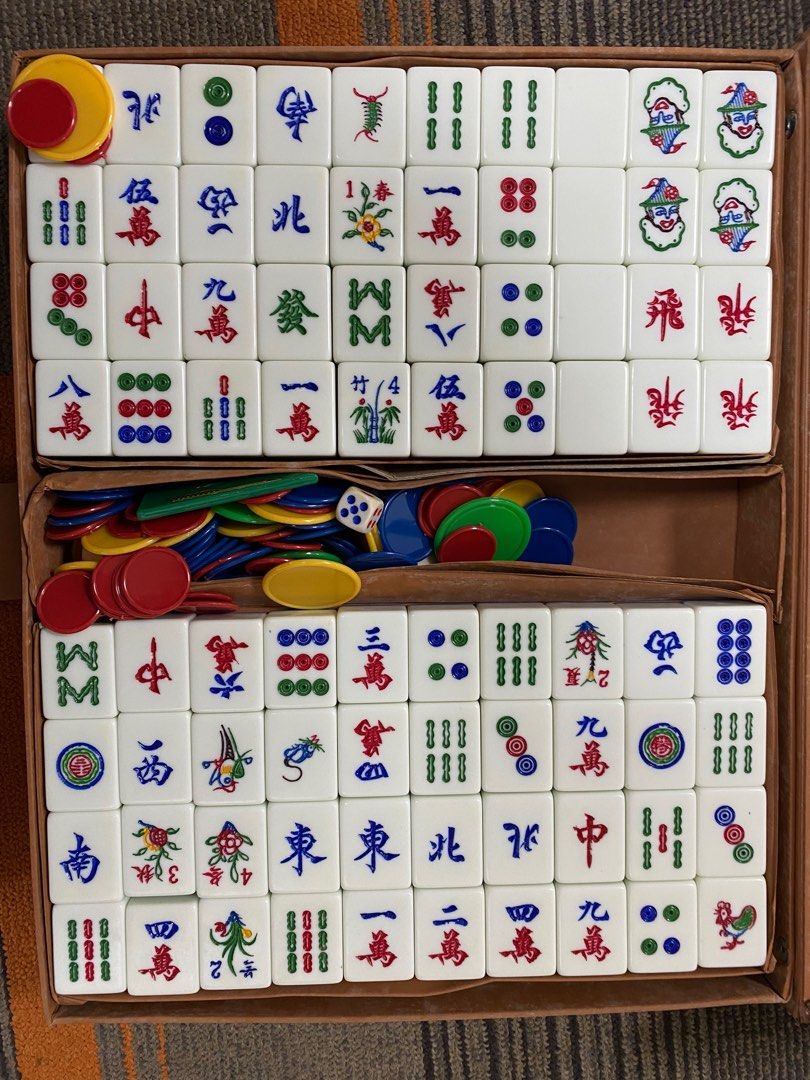 Mahjong set, Hobbies & Toys, Toys & Games on Carousell