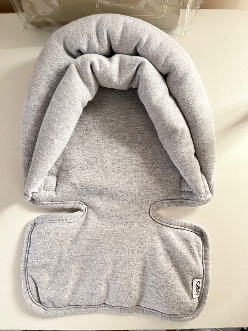 Mamas and Papas Adjustable Head Hugger (Category: Car Seats) located in Lipa City. Submitted by kissesann (Listing ID 1226881530, Image 2). Description: .