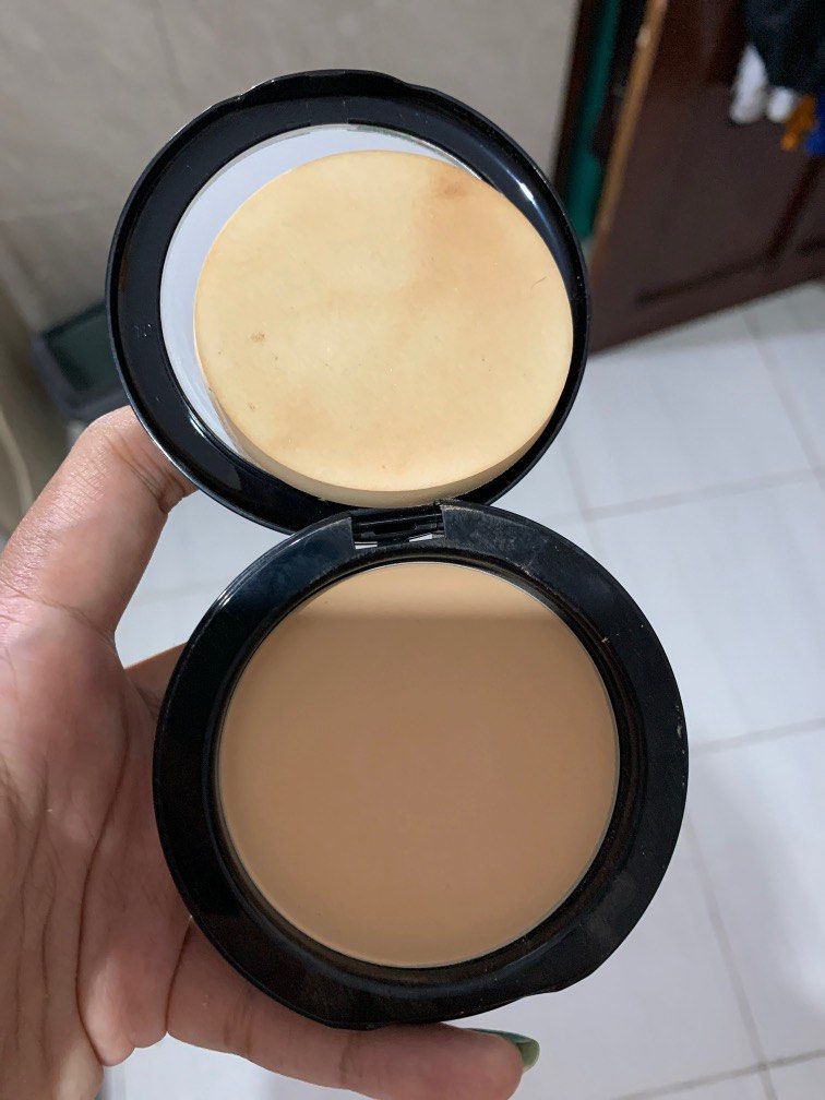 maybelline compact powder shade 120 on Carousell