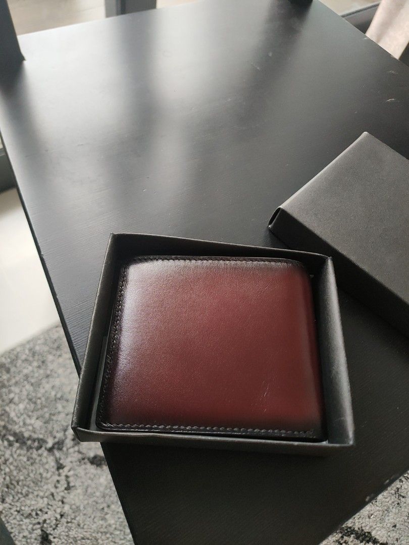 Mens RM Williams leather bifold wallet NEW, Men's Fashion, Watches & Accessories, Wallets & Card