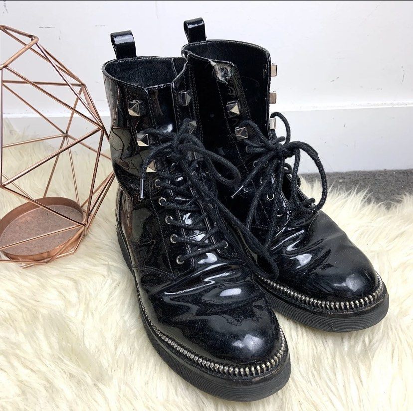 Michael kors shiny boots deals
