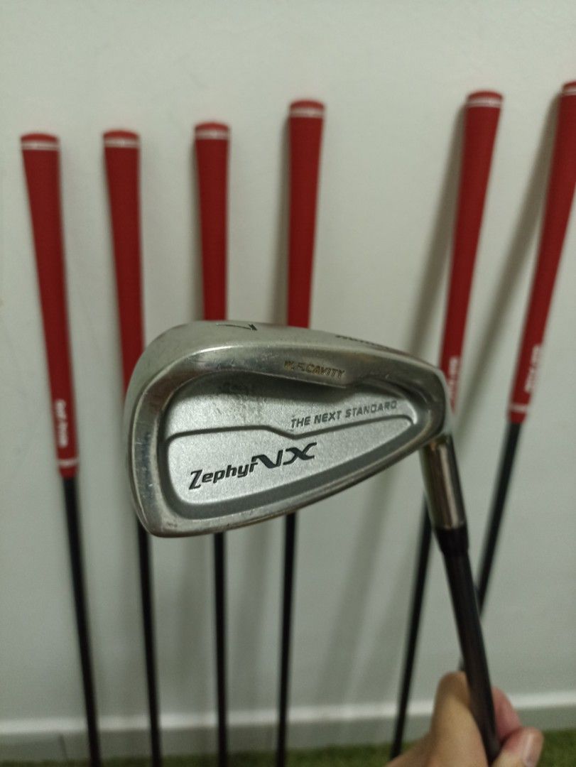 Mizuno zephyr top