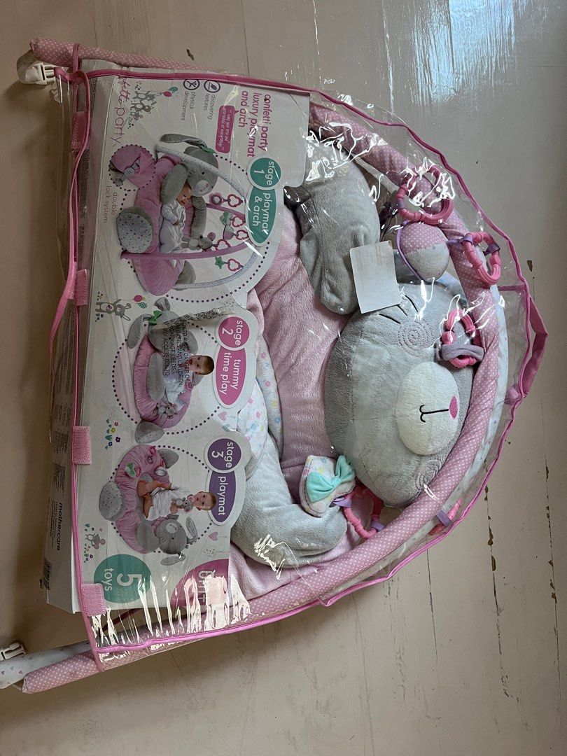 Confetti party best sale luxury playmat