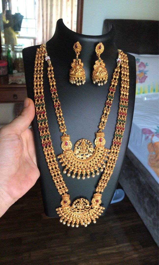 Necklace set