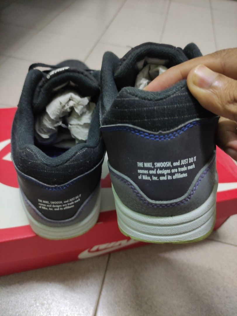 future swoosh air max 1