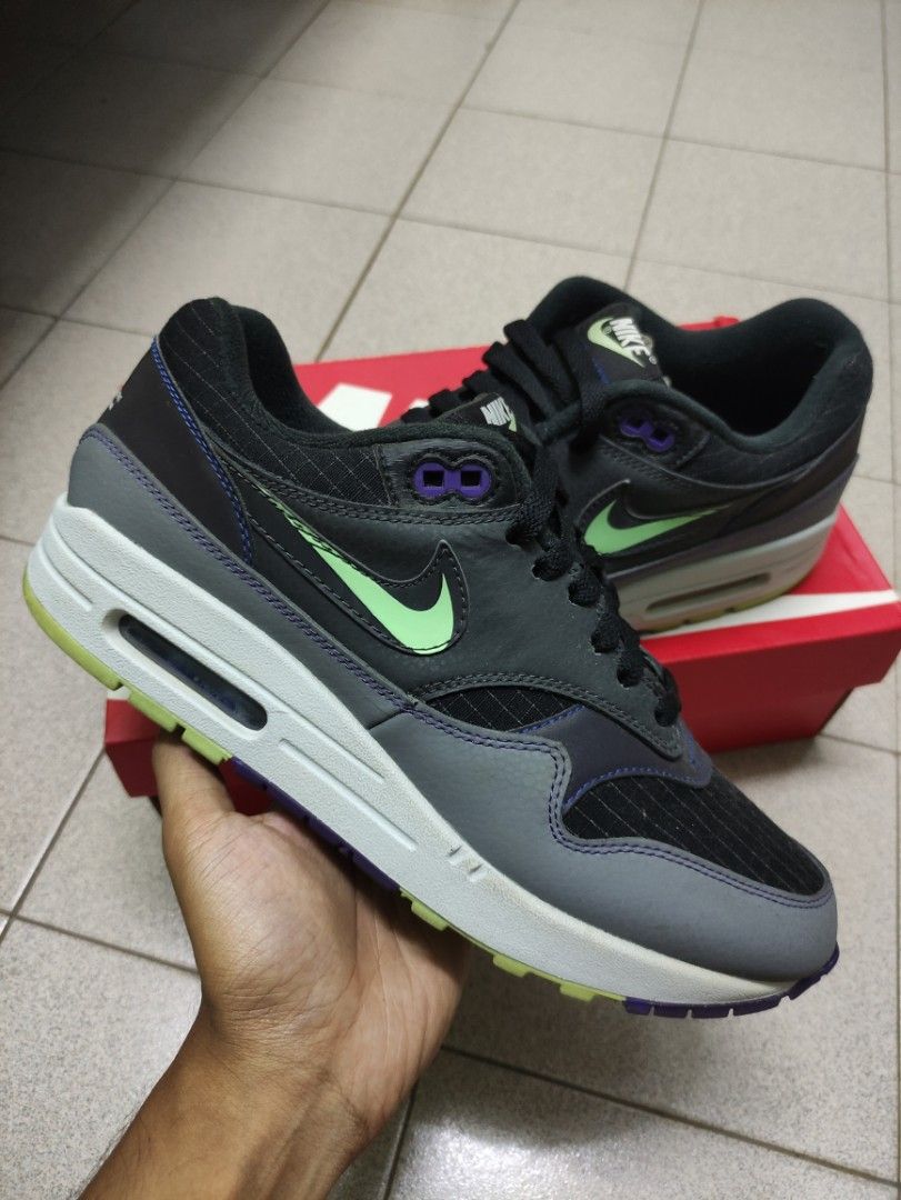 air max future swoosh