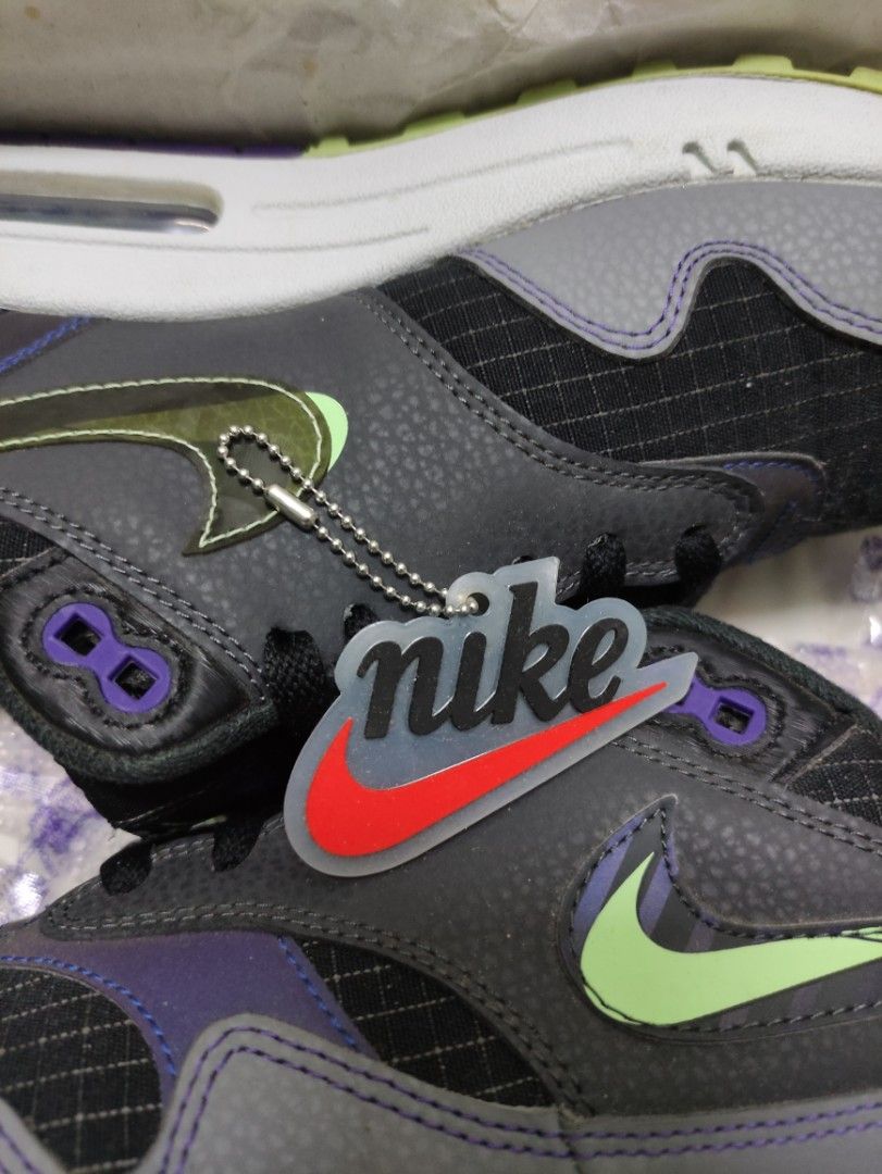 air max future swoosh