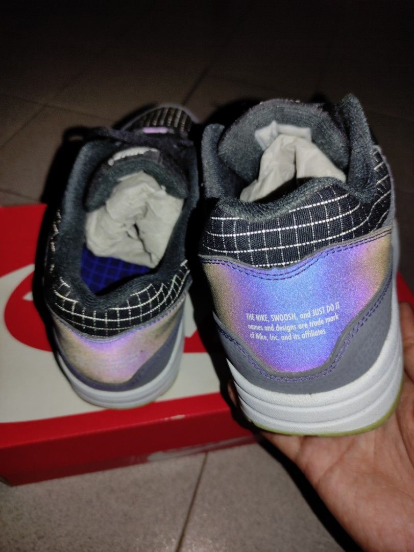 air max 1 future swoosh