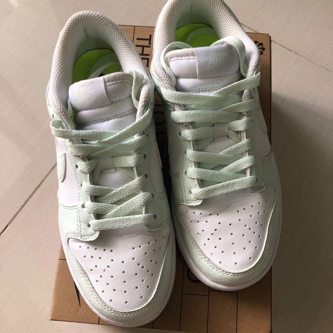 dunk low mint green