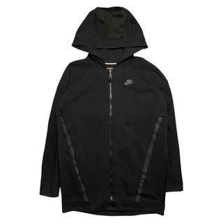 NIKE TECH FLEECE