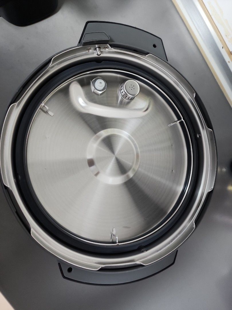 Ninja Foodi Multi Cooker + Air Fryer (OP300), TV & Home Appliances