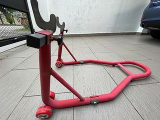 Paddock Stand superbike