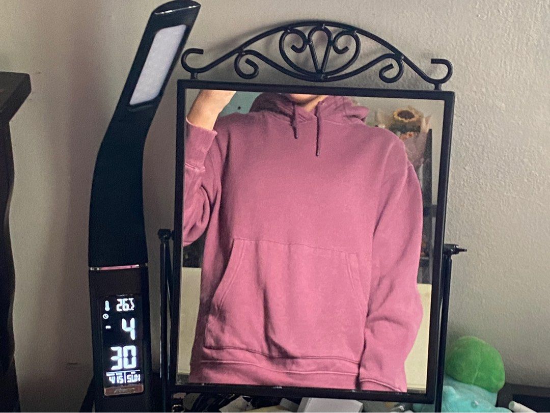 Pull and deals bear maroon hoodie