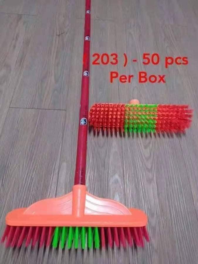 PUSH BRUSH 💥 (Category: Cleaning Tools & Supplies) located in Quezon City. Submitted by kutiekath (Listing ID 1227036104, Image 1). Description: .