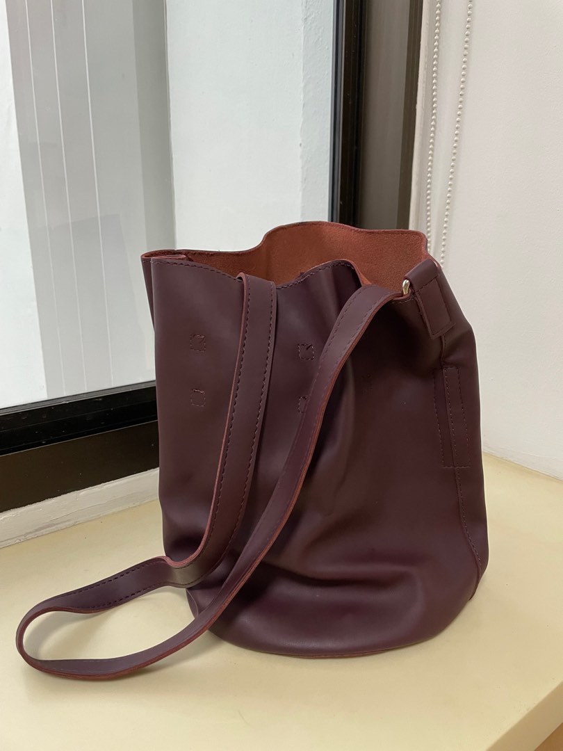 Red bucket bag, Women's Fashion, Bags & Wallets, Crossbody Bags on