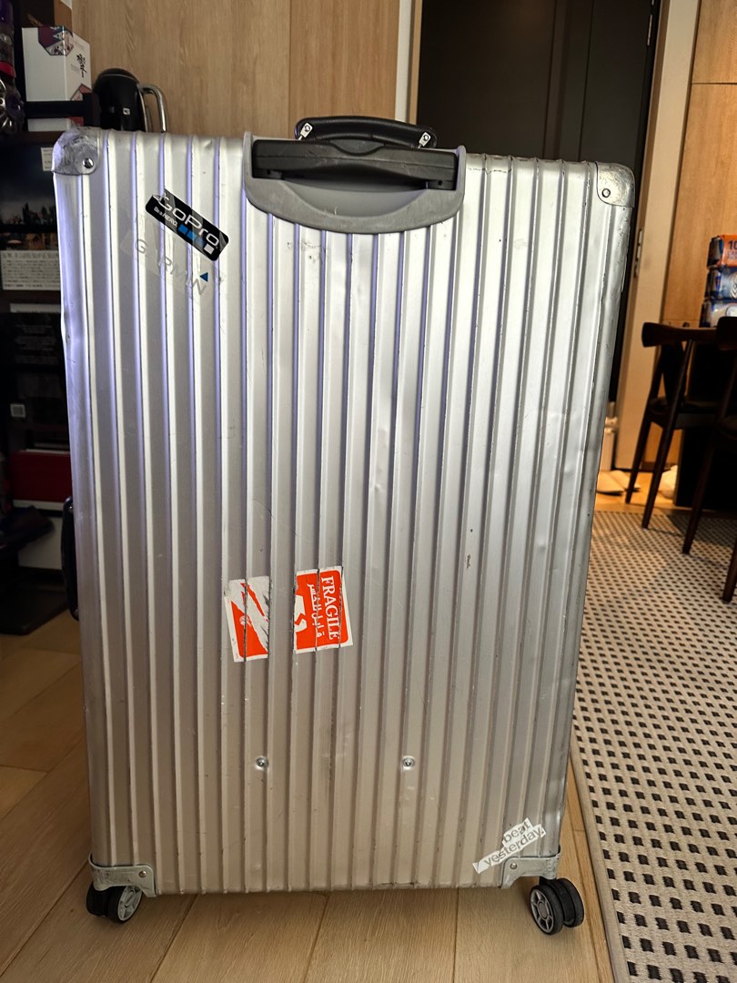 Rimowa classic flight 77 sale