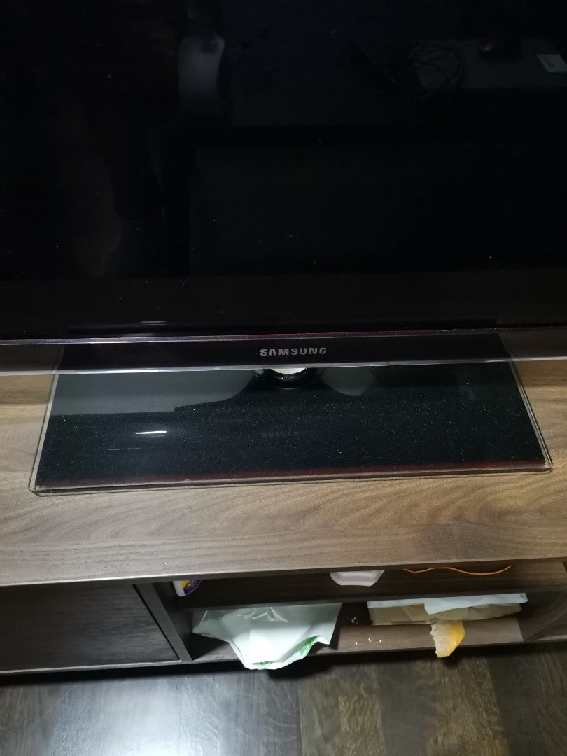 Samsung LED TV 40 Inch (Rosak), TV & Home Appliances, TV