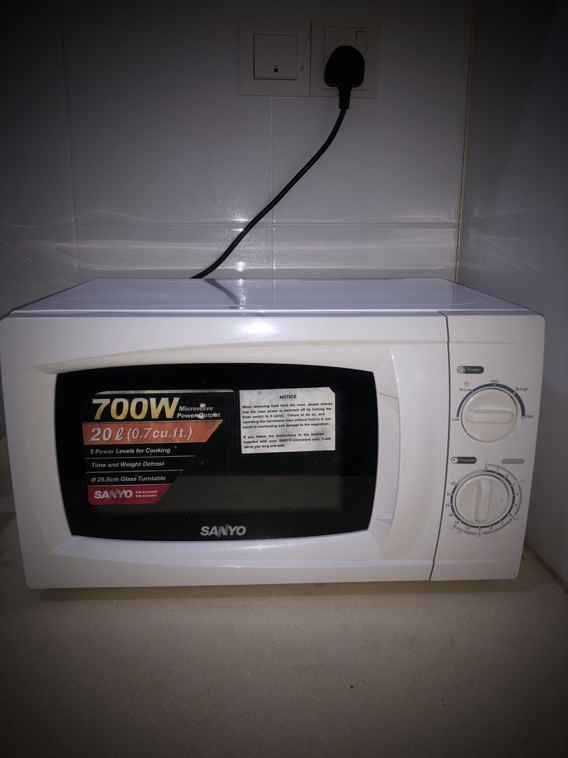Sanyo 20 litre Microwave, Furniture & Home Living, Bathroom & Kitchen