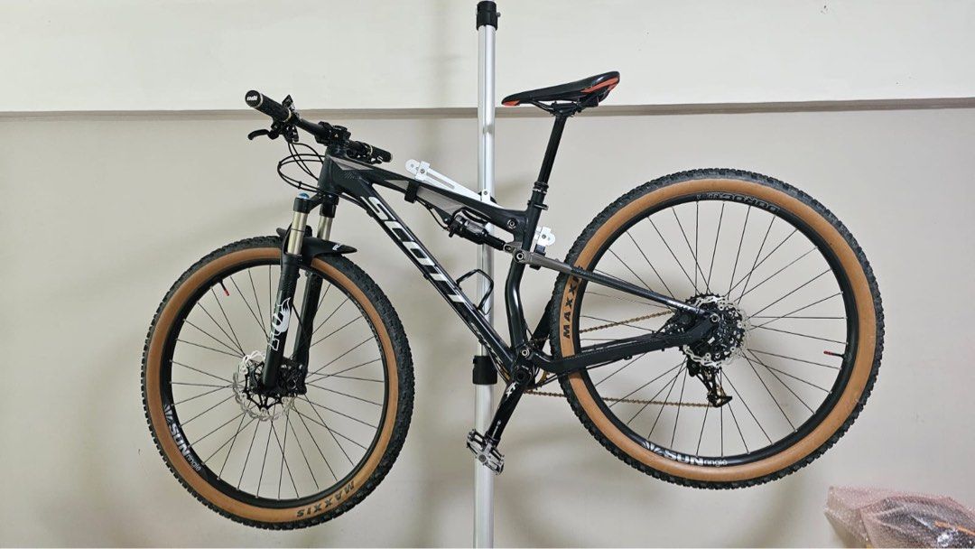 Scott spark small hotsell