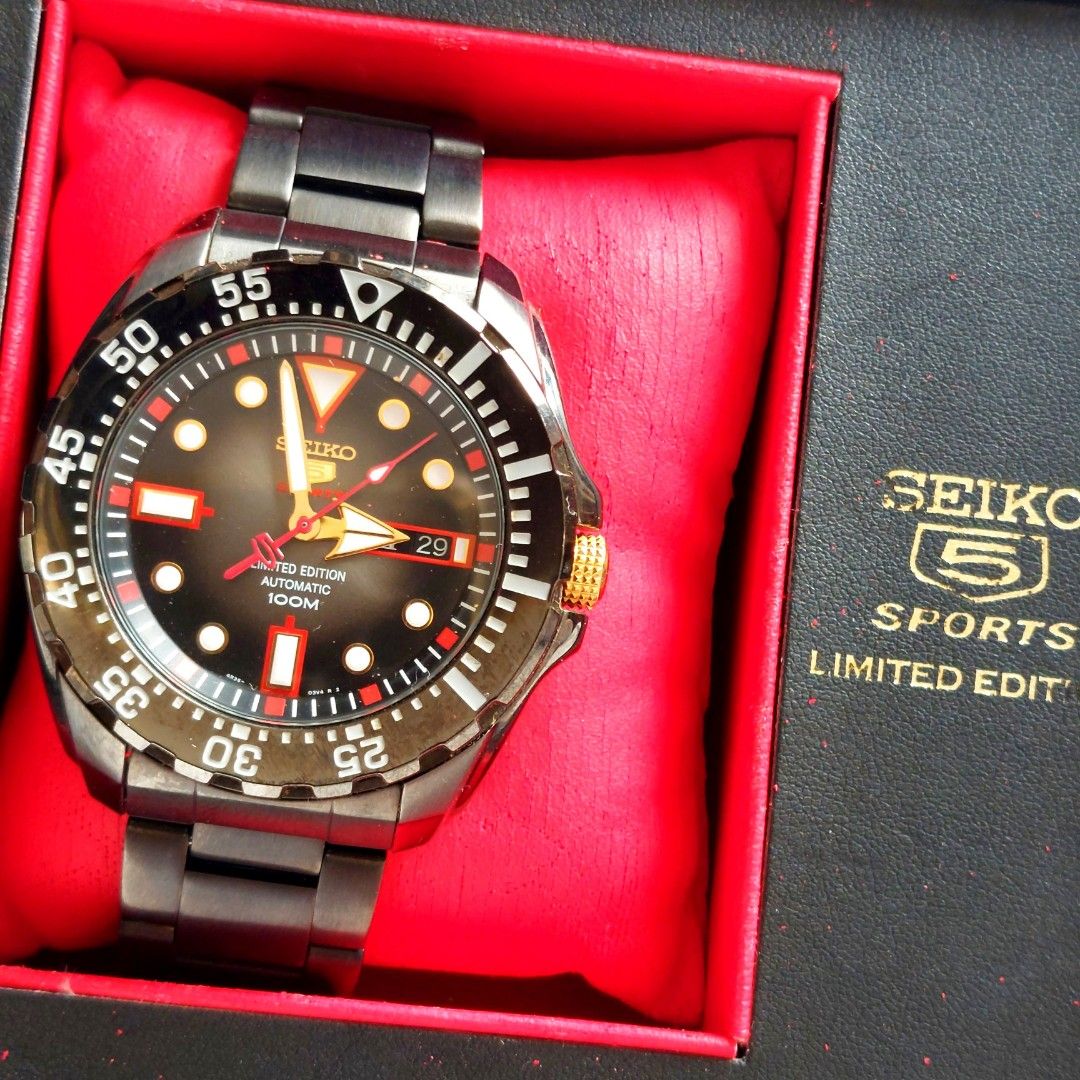 Seiko 5 sports limited edition new, Men's Fashion, Watches