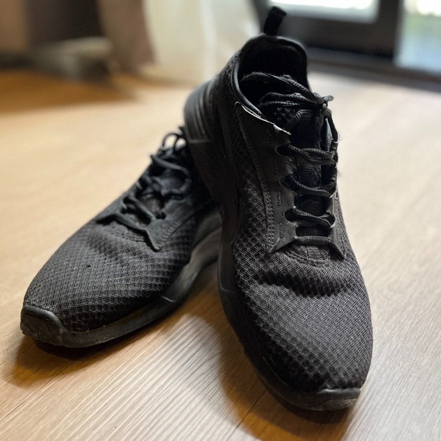 Sepatu sneakers puma deals
