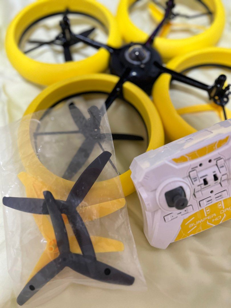 SilverLit Bumper Drone HD