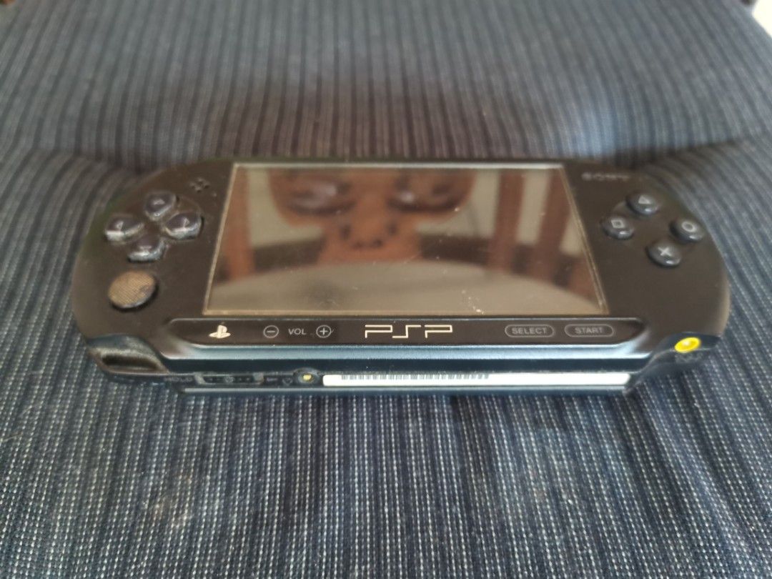 Sony PlayStation Portable PSP Street E 1004 Video Gaming Video